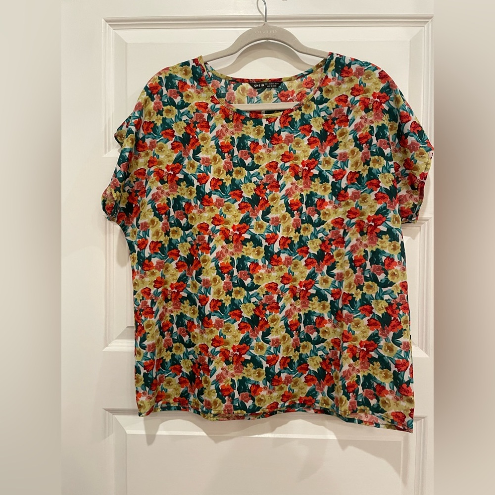SHEIN- Floral Top- Size Large